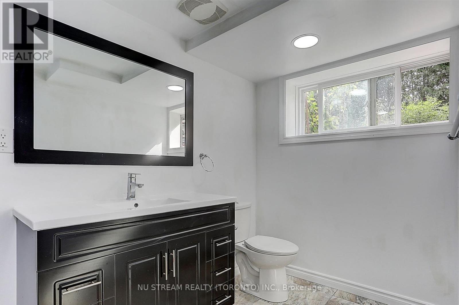 Bsmt - 432 Crosby Avenue, Richmond Hill (Crosby), Ontario  L4C 2S1 - Photo 13 - N12888268