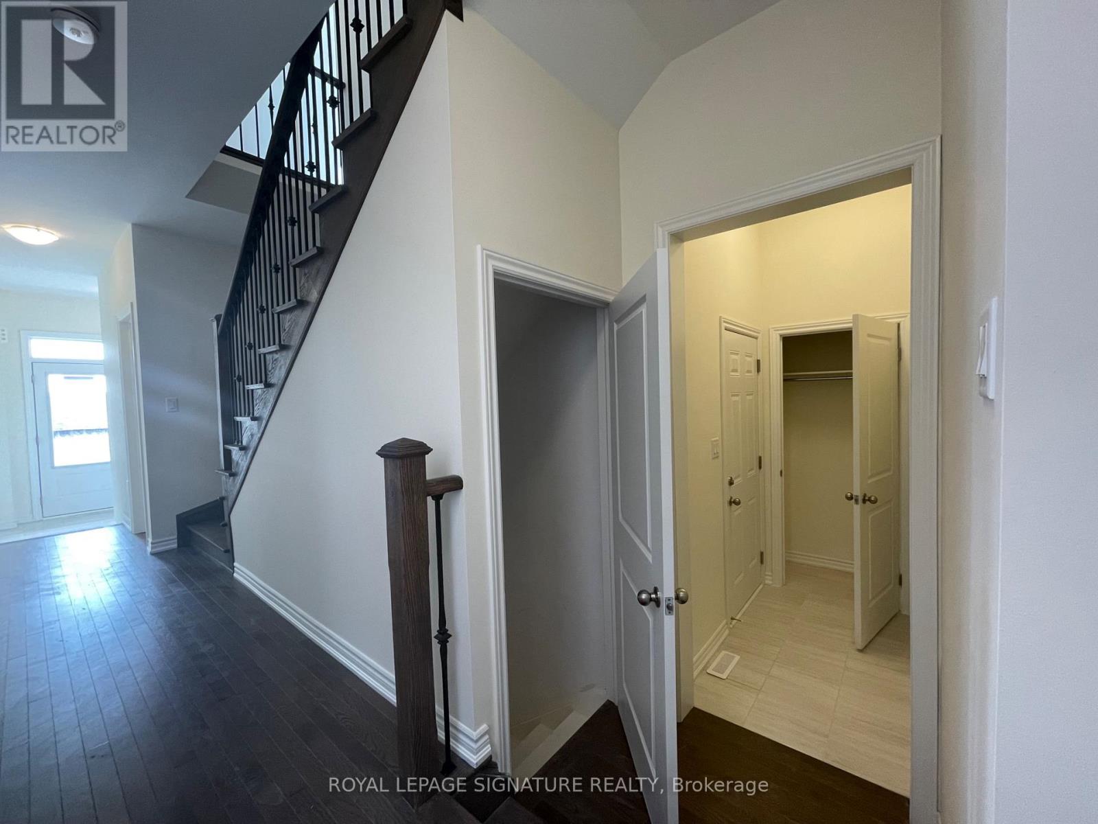 50 Hartington Street, Vaughan (Kleinburg), Ontario  L4H 5J7 - Photo 3 - N12888276