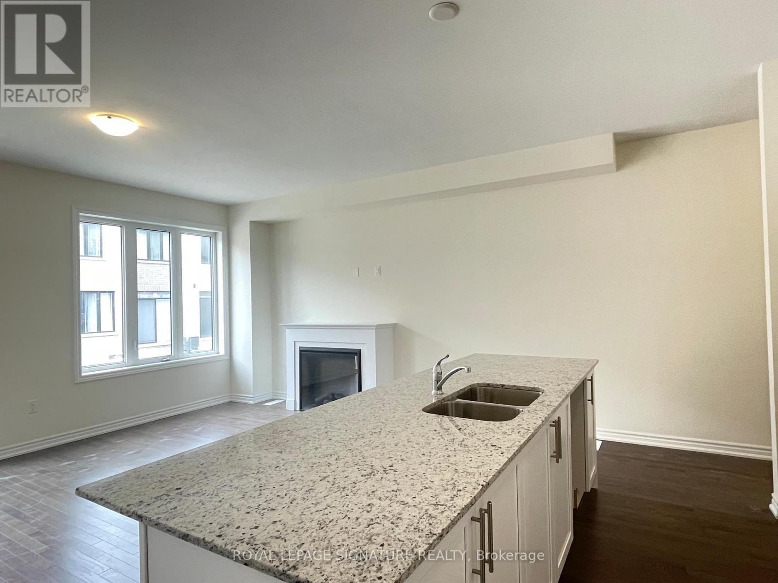 50 Hartington Street, Vaughan (Kleinburg), Ontario  L4H 5J7 - Photo 5 - N12888276