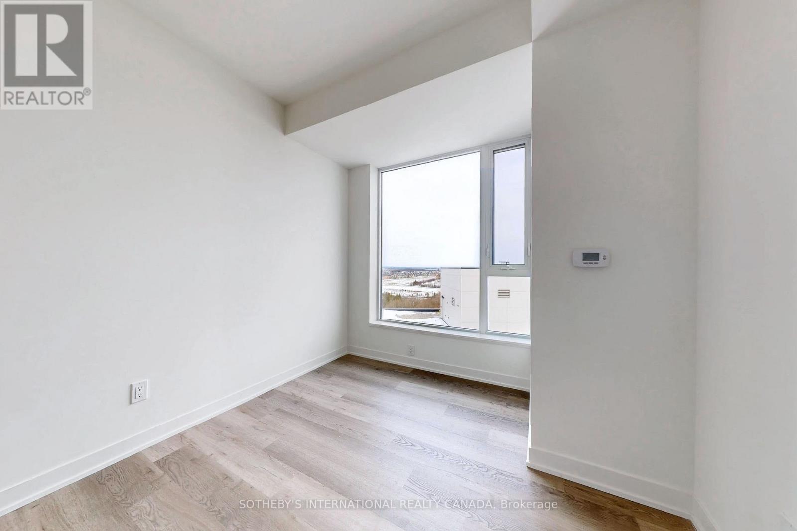 1329 - 2 David Eyer Road, Richmond Hill, Ontario  L4S 0N6 - Photo 15 - N12888278