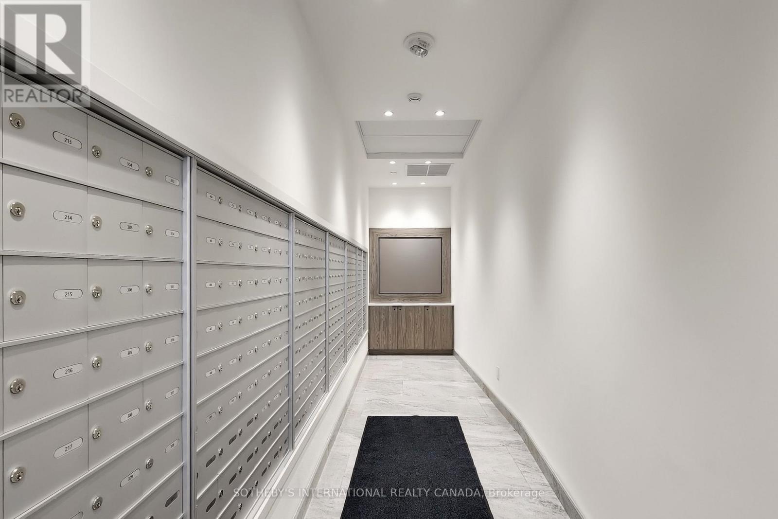 1329 - 2 David Eyer Road, Richmond Hill, Ontario  L4S 0N6 - Photo 4 - N12888278