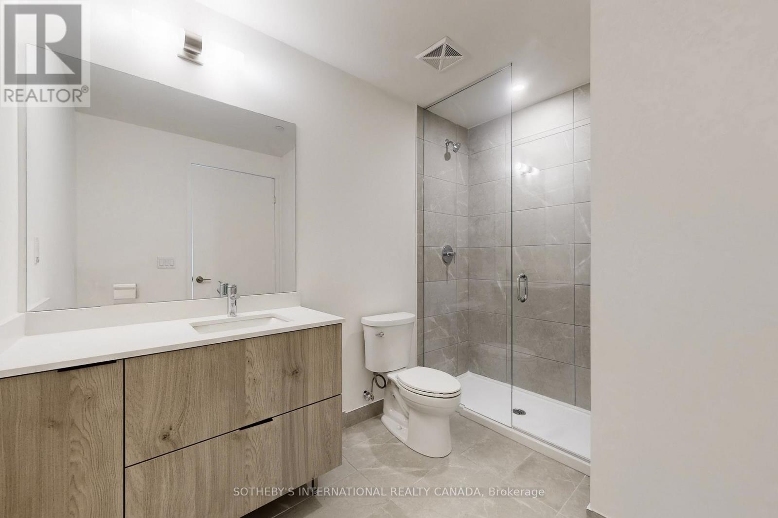 1027 - 2 David Eyer Road, Richmond Hill, Ontario  L4S 0N6 - Photo 14 - N12888292