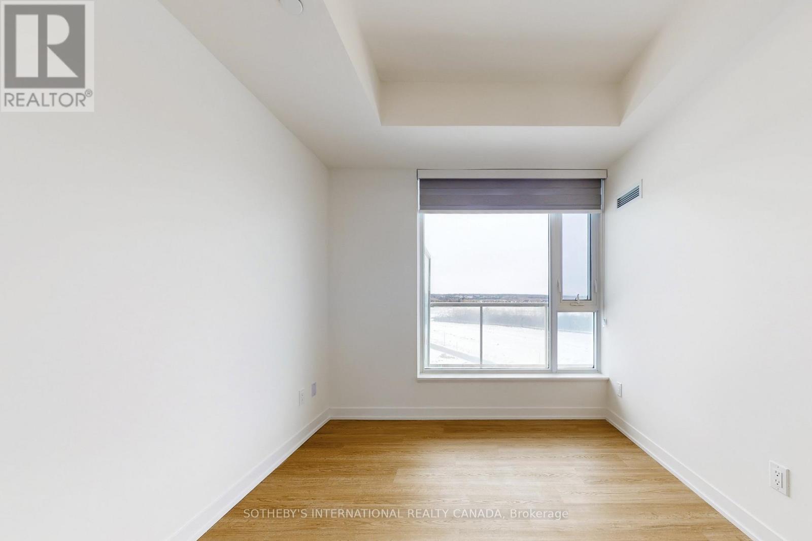 1027 - 2 David Eyer Road, Richmond Hill, Ontario  L4S 0N6 - Photo 16 - N12888292