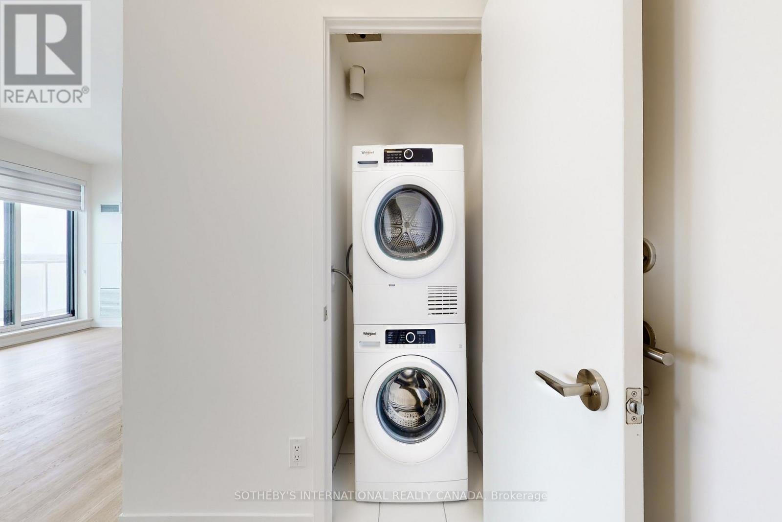 1027 - 2 David Eyer Road, Richmond Hill, Ontario  L4S 0N6 - Photo 19 - N12888292