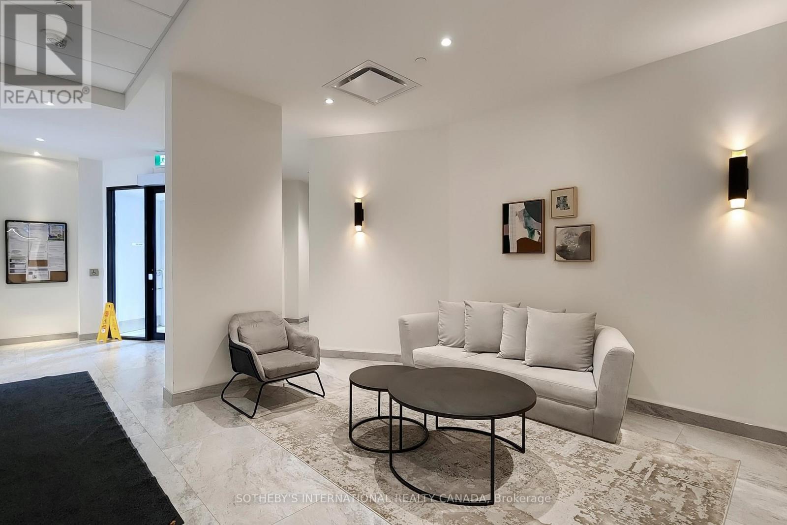 1027 - 2 David Eyer Road, Richmond Hill, Ontario  L4S 0N6 - Photo 22 - N12888292