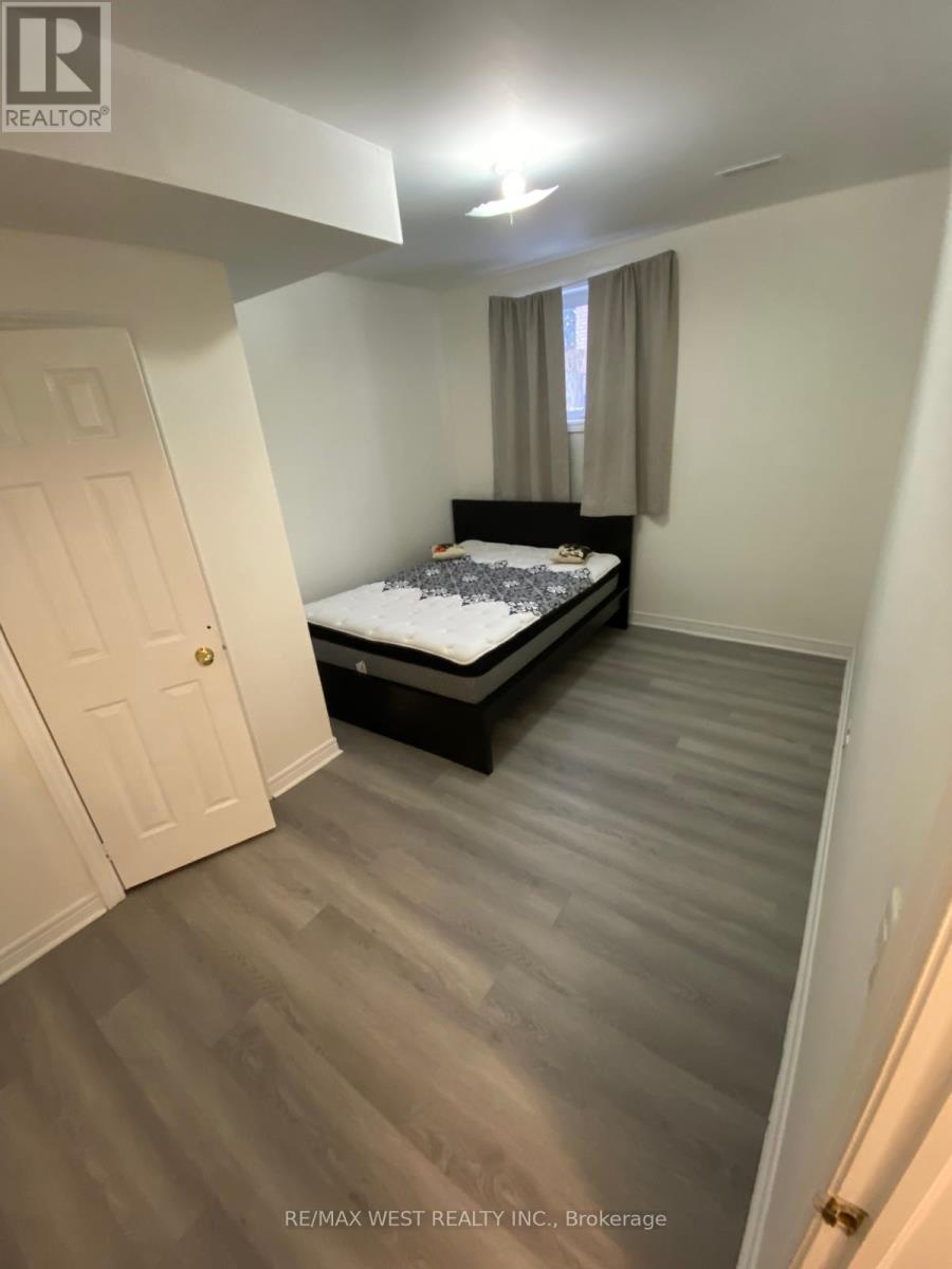 9720 Keele Street, Vaughan (Maple), Ontario  L6A 3Y6 - Photo 5 - N12888382