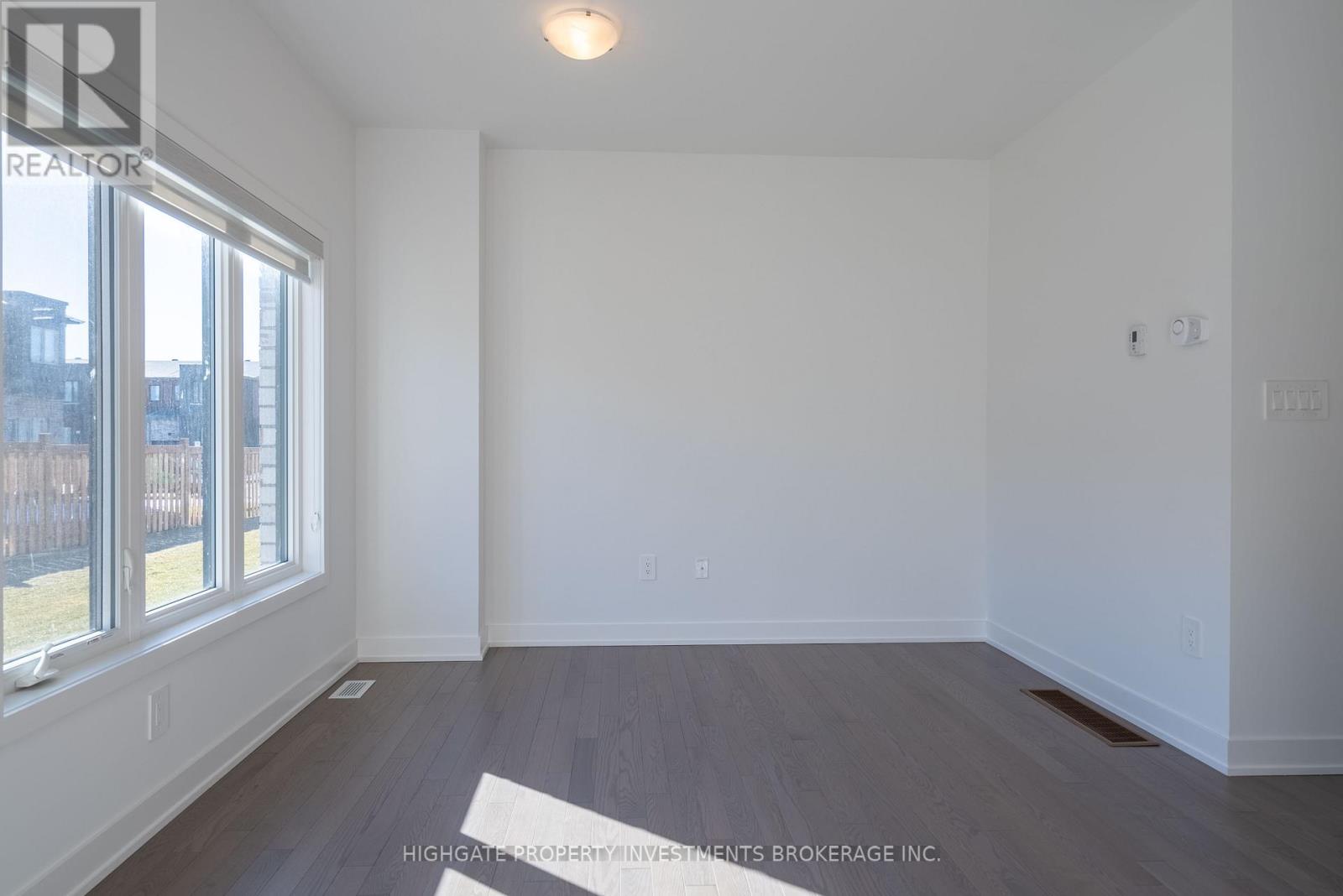 20 Westwood Avenue, Barrie (Painswick South), Ontario  L9J 0M6 - Photo 18 - S12888202