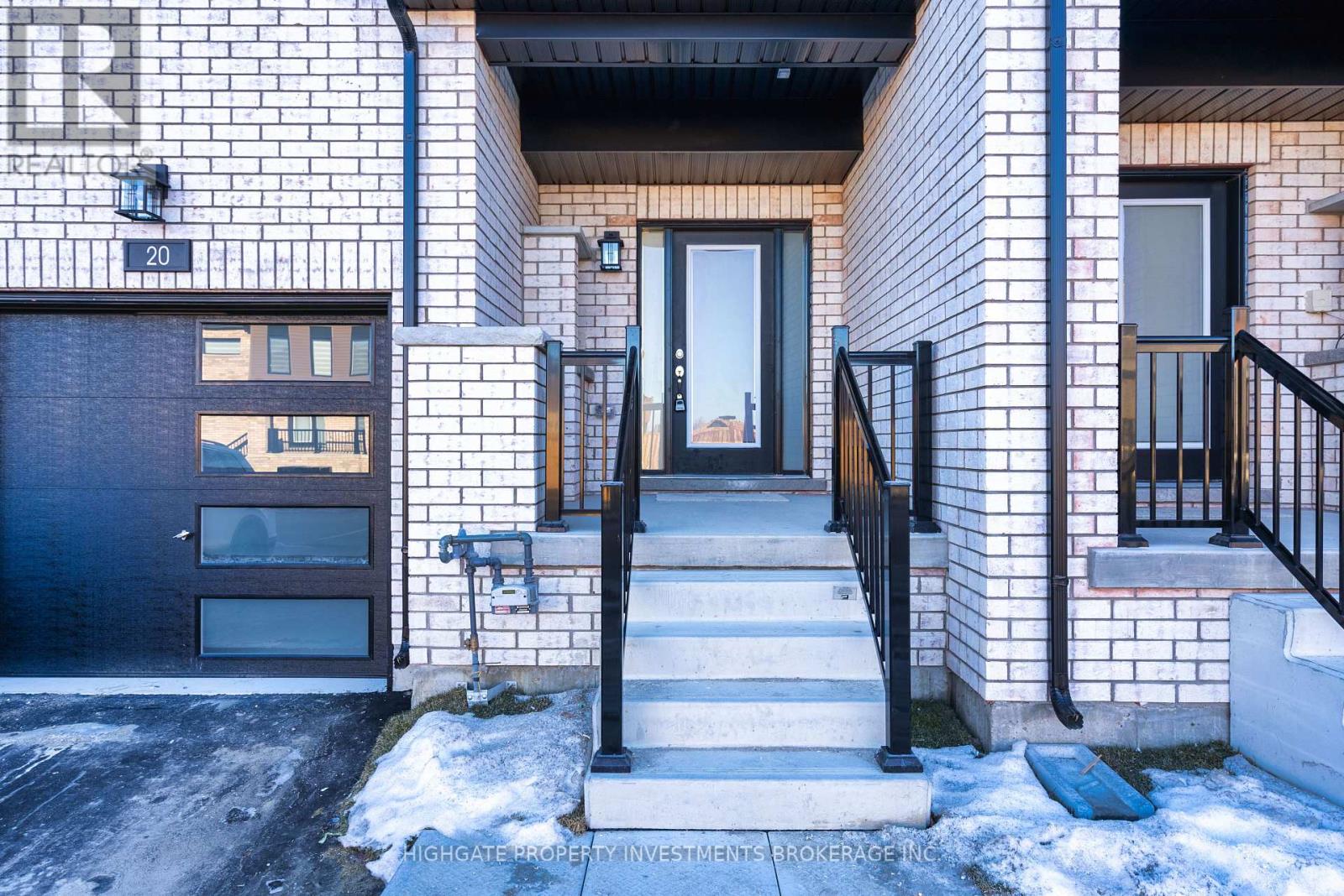 20 Westwood Avenue, Barrie (Painswick South), Ontario  L9J 0M6 - Photo 2 - S12888202