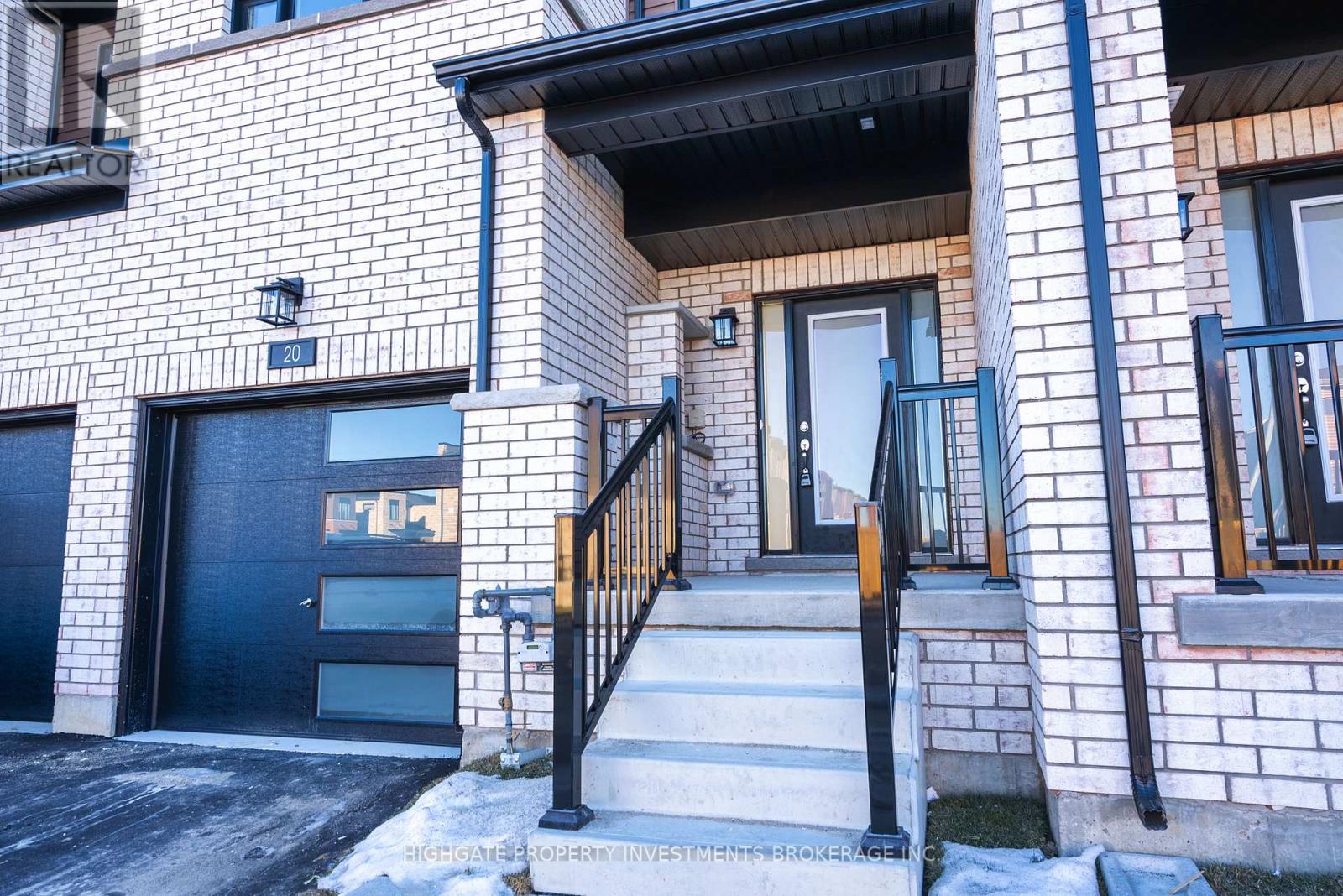 20 Westwood Avenue, Barrie (Painswick South), Ontario  L9J 0M6 - Photo 3 - S12888202