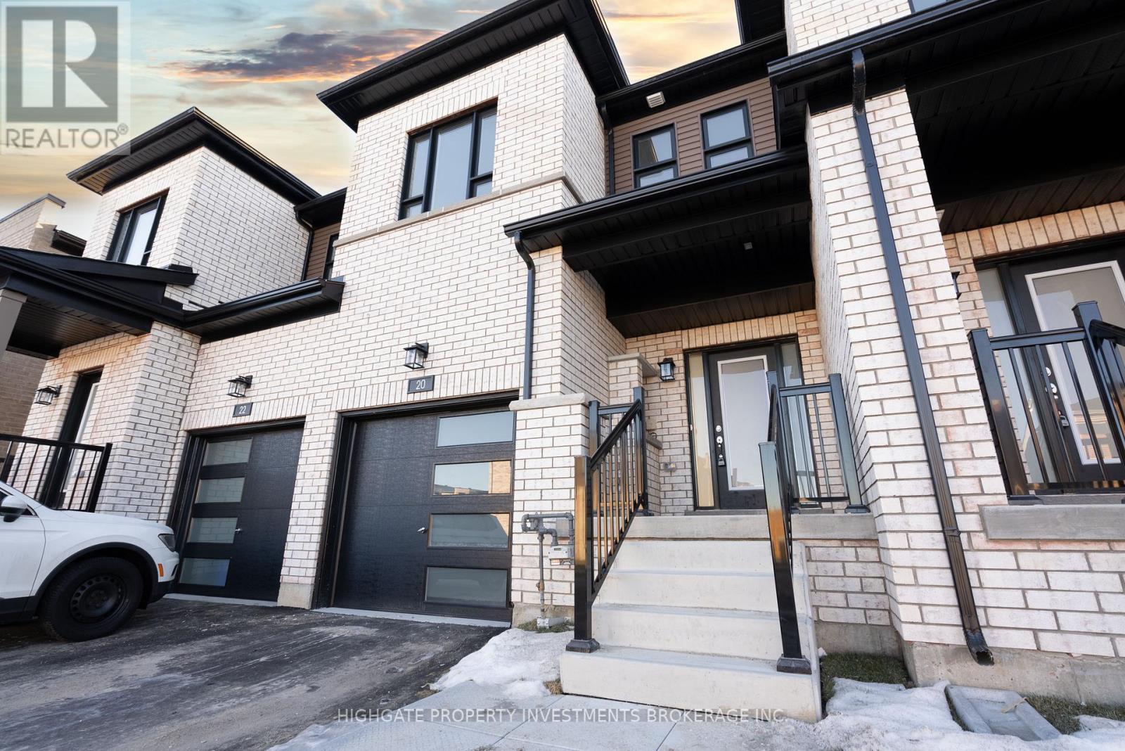 20 Westwood Avenue, Barrie (Painswick South), Ontario  L9J 0M6 - Photo 4 - S12888202