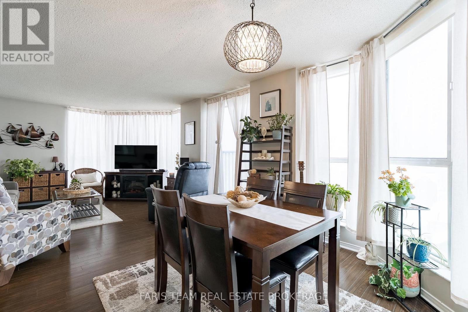 511 - 150 Dunlop Street E, Barrie (City Centre), Ontario  L4M 6H1 - Photo 14 - S12888318