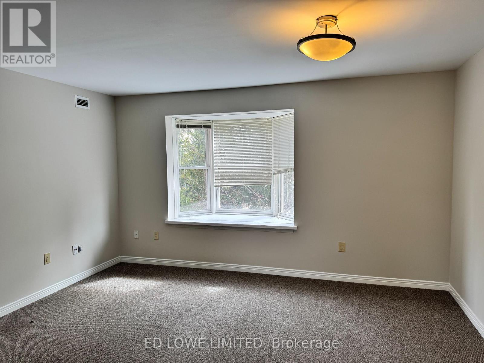 E-202 - 59 Arch Brown Court, Barrie (East Bayfield), Ontario  L4M 0C6 - Photo 5 - S12888356