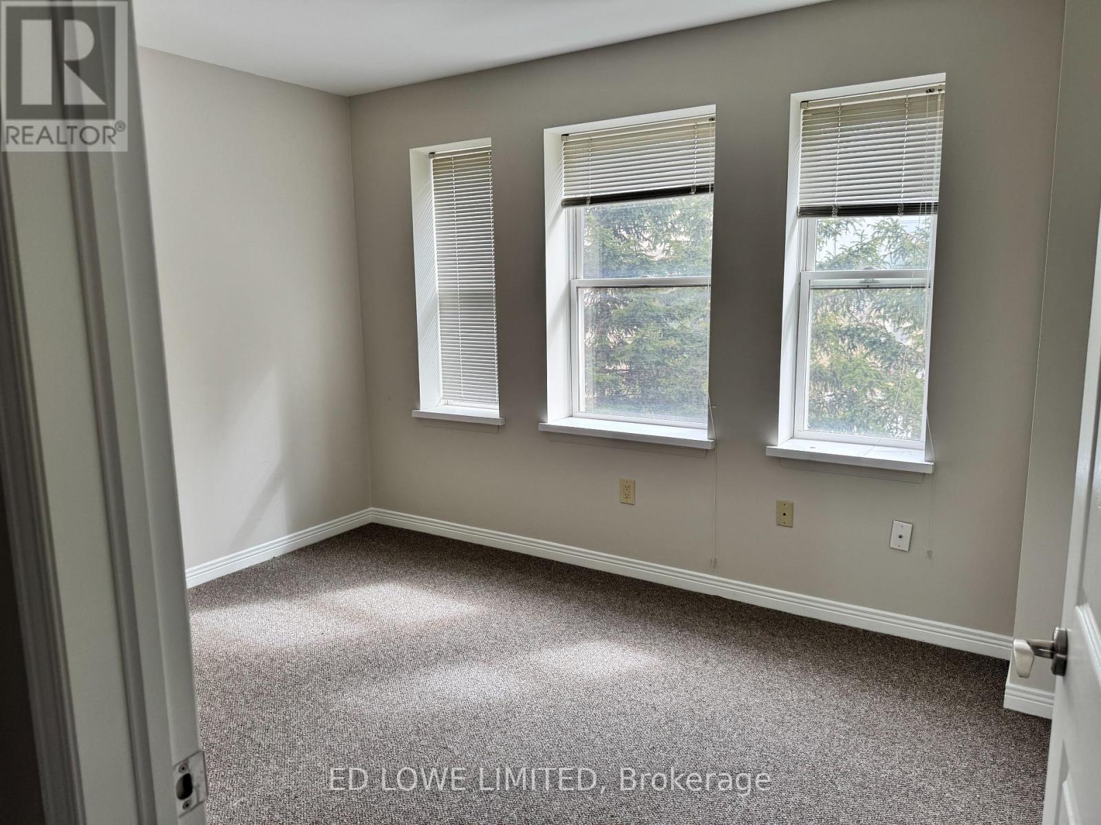 E-202 - 59 Arch Brown Court, Barrie (East Bayfield), Ontario  L4M 0C6 - Photo 6 - S12888356