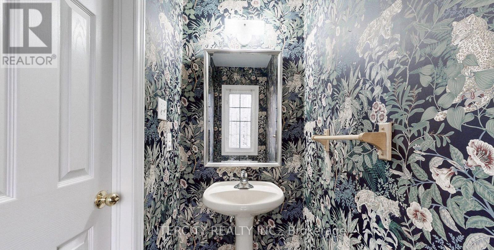 138 Tunbridge Road, Barrie (Georgian Drive), Ontario  L4M 6T1 - Photo 14 - S12888370