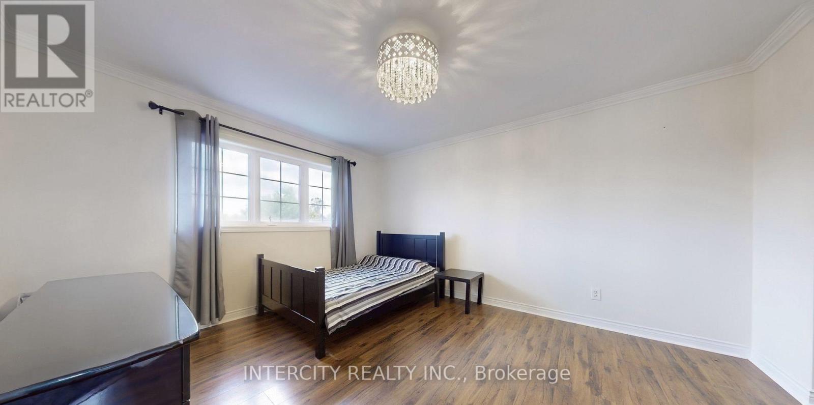 138 Tunbridge Road, Barrie (Georgian Drive), Ontario  L4M 6T1 - Photo 17 - S12888370