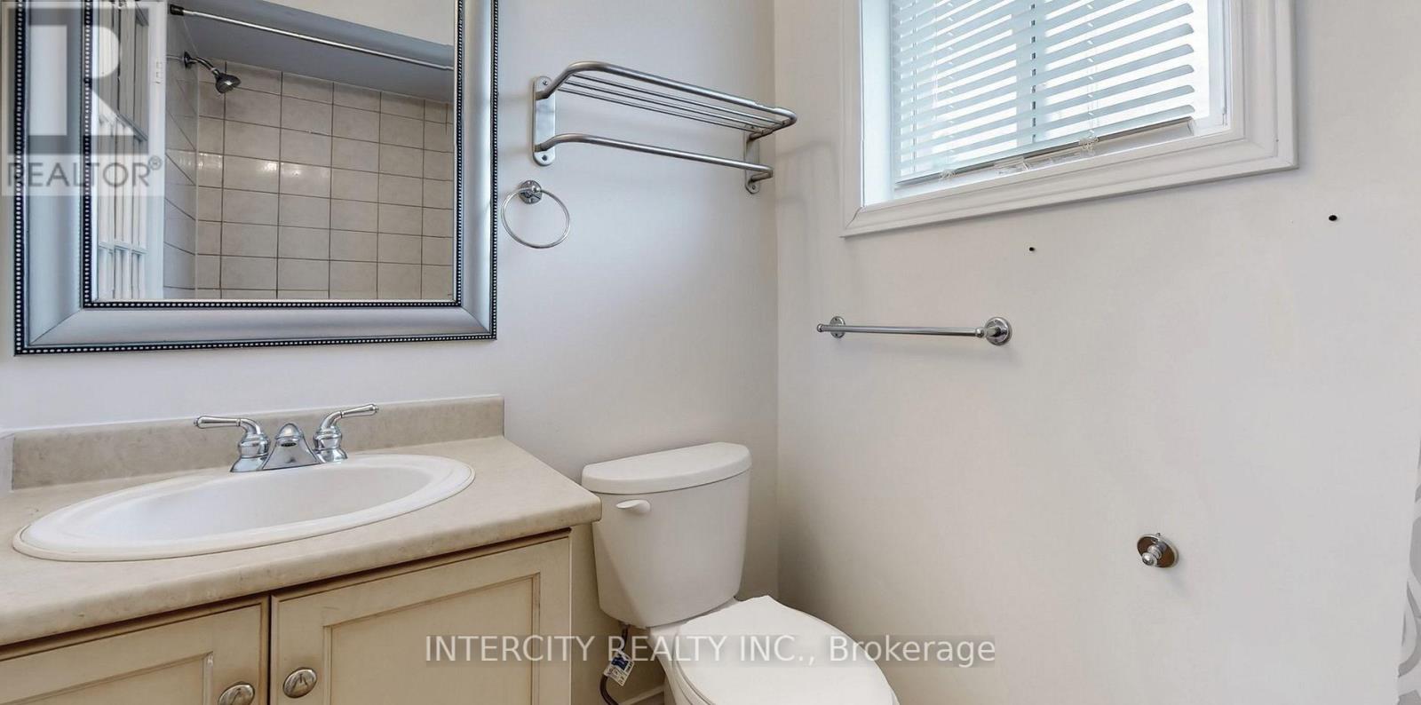 138 Tunbridge Road, Barrie (Georgian Drive), Ontario  L4M 6T1 - Photo 19 - S12888370