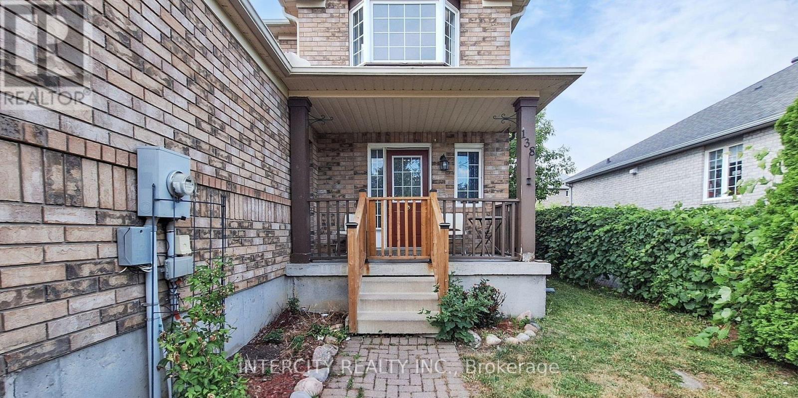 138 Tunbridge Road, Barrie (Georgian Drive), Ontario  L4M 6T1 - Photo 2 - S12888370