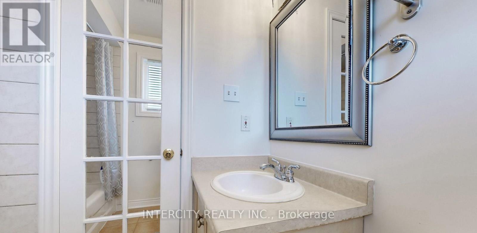 138 Tunbridge Road, Barrie (Georgian Drive), Ontario  L4M 6T1 - Photo 20 - S12888370