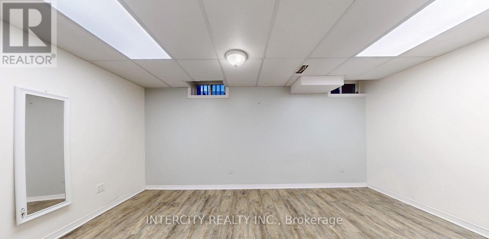 138 Tunbridge Road, Barrie (Georgian Drive), Ontario  L4M 6T1 - Photo 29 - S12888370