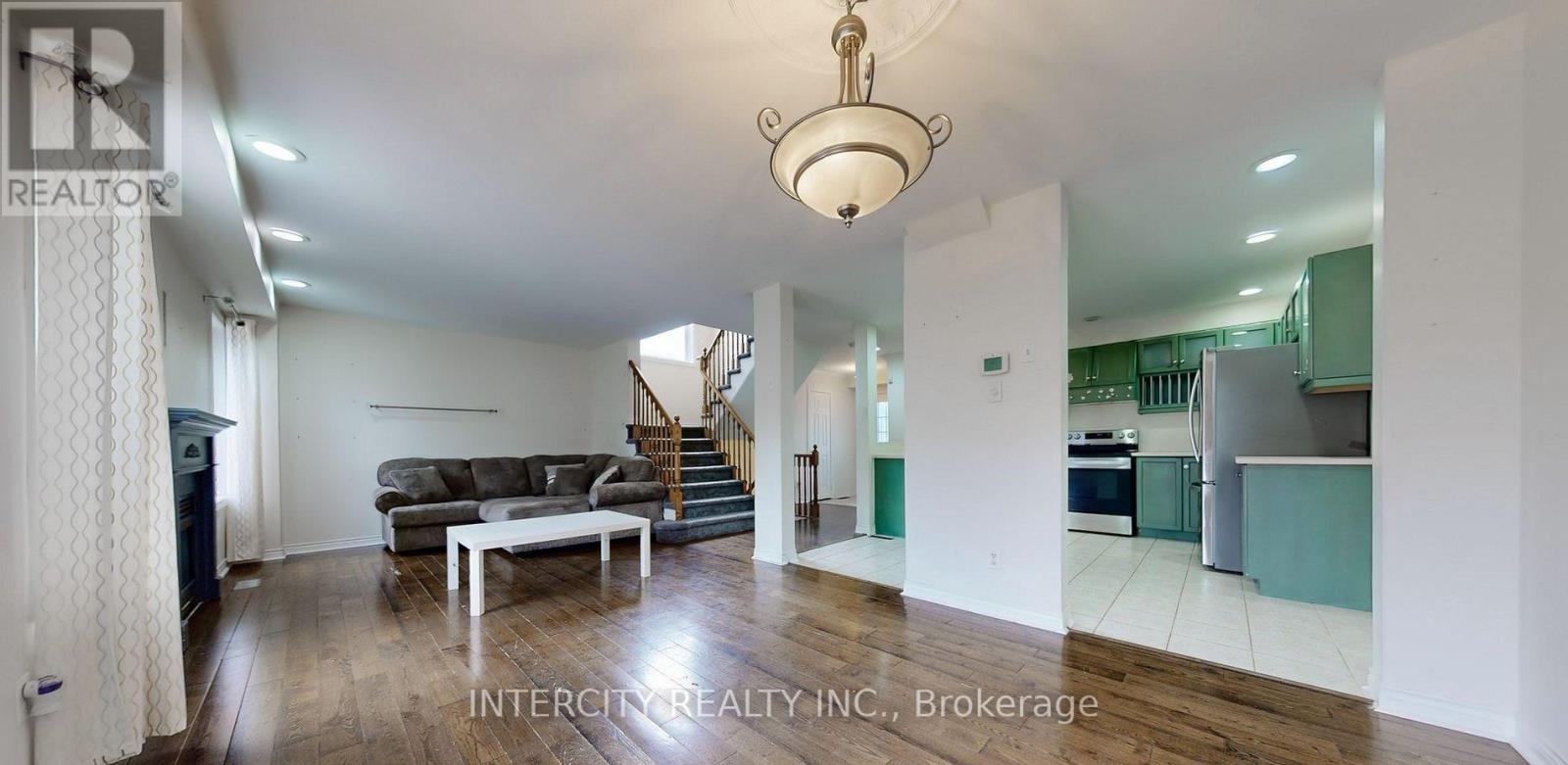 138 Tunbridge Road, Barrie (Georgian Drive), Ontario  L4M 6T1 - Photo 8 - S12888370