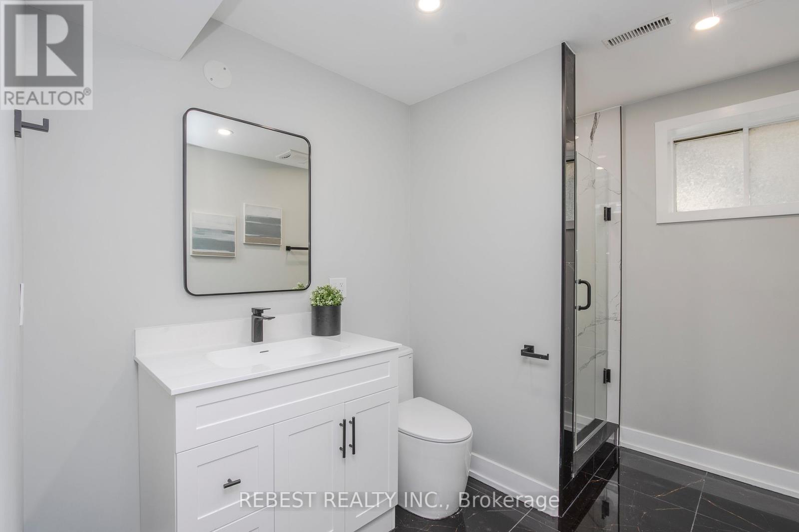 92 Lillian Crescent, Barrie (Sunnidale), Ontario  L4N 5H7 - Photo 45 - S12888390