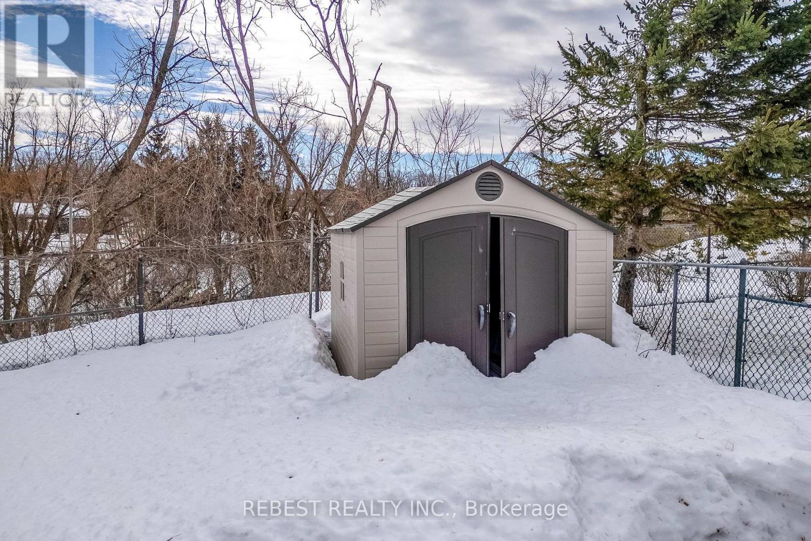 92 Lillian Crescent, Barrie (Sunnidale), Ontario  L4N 5H7 - Photo 5 - S12888390