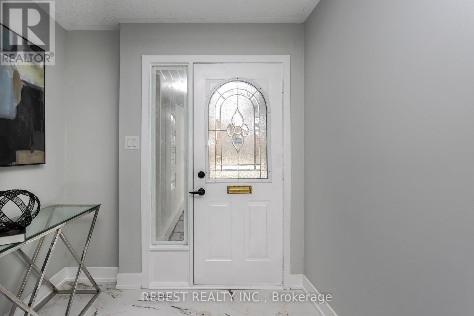 92 Lillian Crescent, Barrie (Sunnidale), Ontario  L4N 5H7 - Photo 6 - S12888390