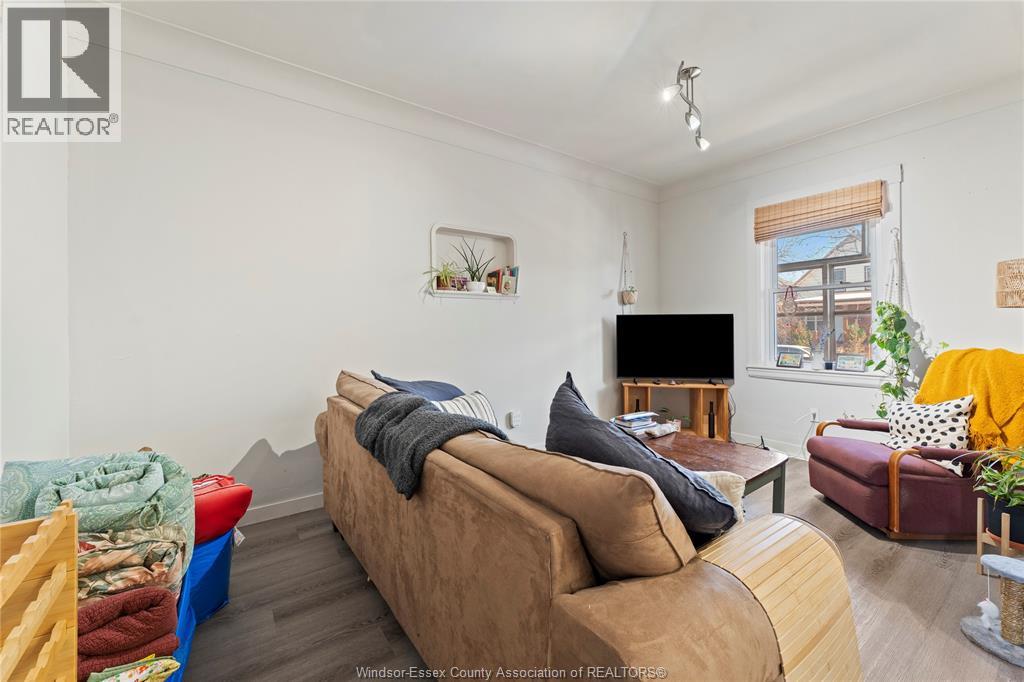 977 Gladstone, Windsor, Ontario  N9A 2R5 - Photo 7 - 26005514