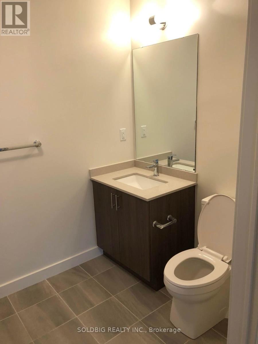 114 - 168 Sabina Drive, Oakville, Ontario  L6H 0W5 - Photo 11 - W12863528