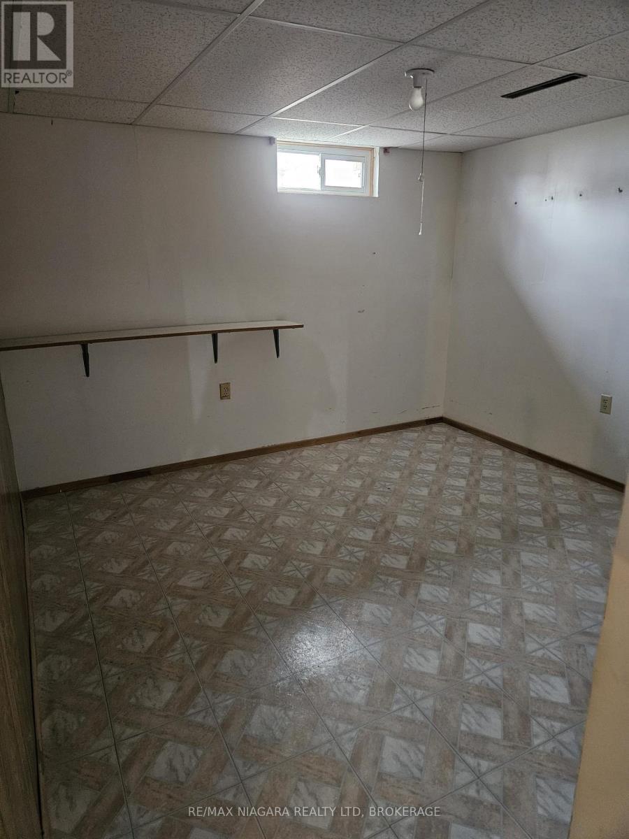 8006 Paddock Trail Drive, Niagara Falls (Ascot), Ontario  L2H 1X2 - Photo 23 - X12757156