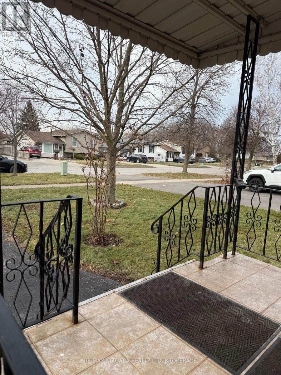 8006 Paddock Trail Drive, Niagara Falls (Ascot), Ontario  L2H 1X2 - Photo 25 - X12757156