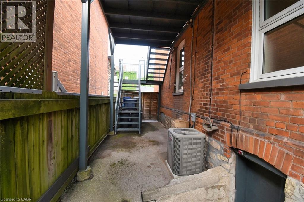 5 Cross Street, Dundas, Ontario  L9H 2R3 - Photo 12 - 40812560