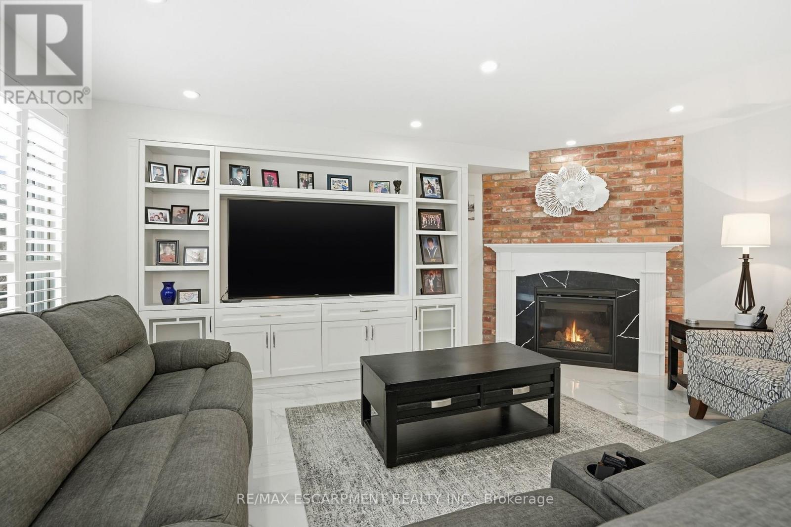 3192 Colebrook Court, Mississauga, Ontario  L5N 3E2 - Photo 17 - W12888232