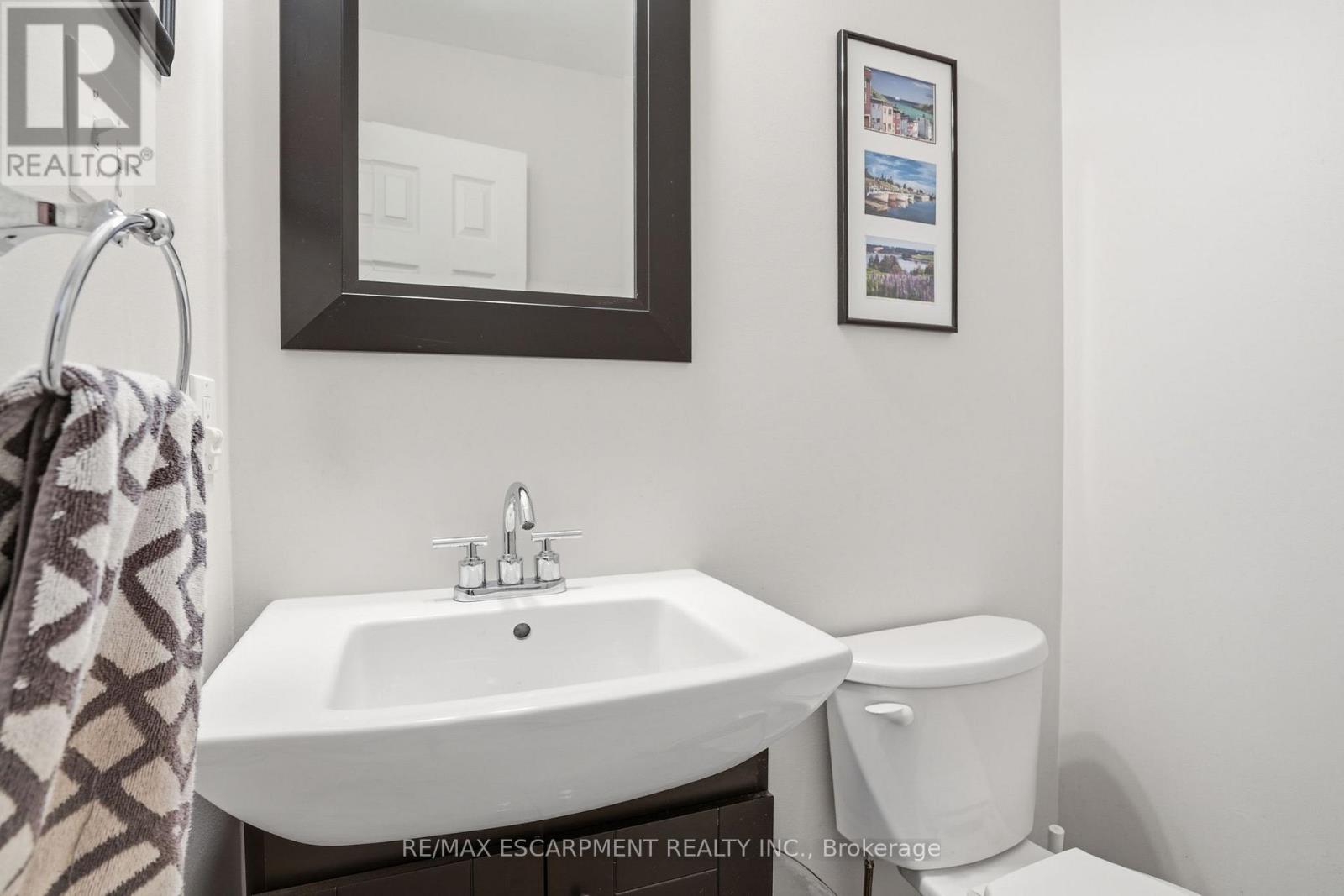 3192 Colebrook Court, Mississauga, Ontario  L5N 3E2 - Photo 21 - W12888232