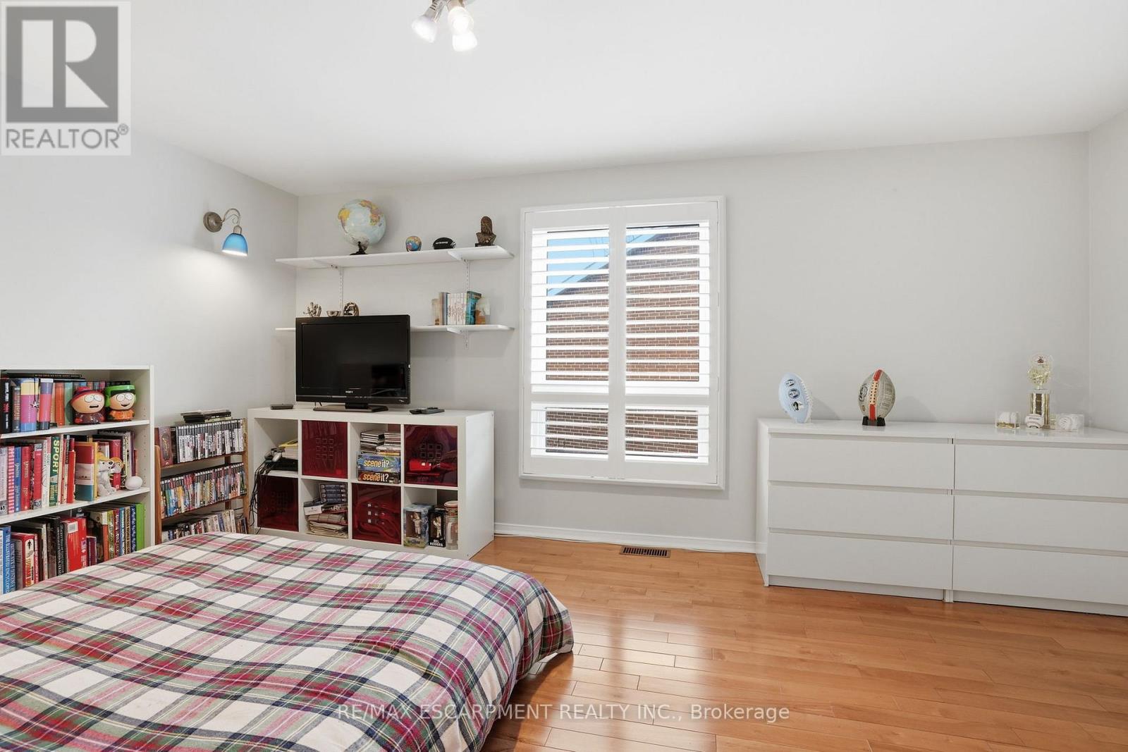 3192 Colebrook Court, Mississauga, Ontario  L5N 3E2 - Photo 38 - W12888232