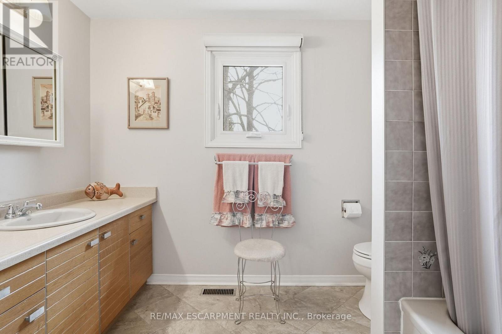 3192 Colebrook Court, Mississauga, Ontario  L5N 3E2 - Photo 40 - W12888232