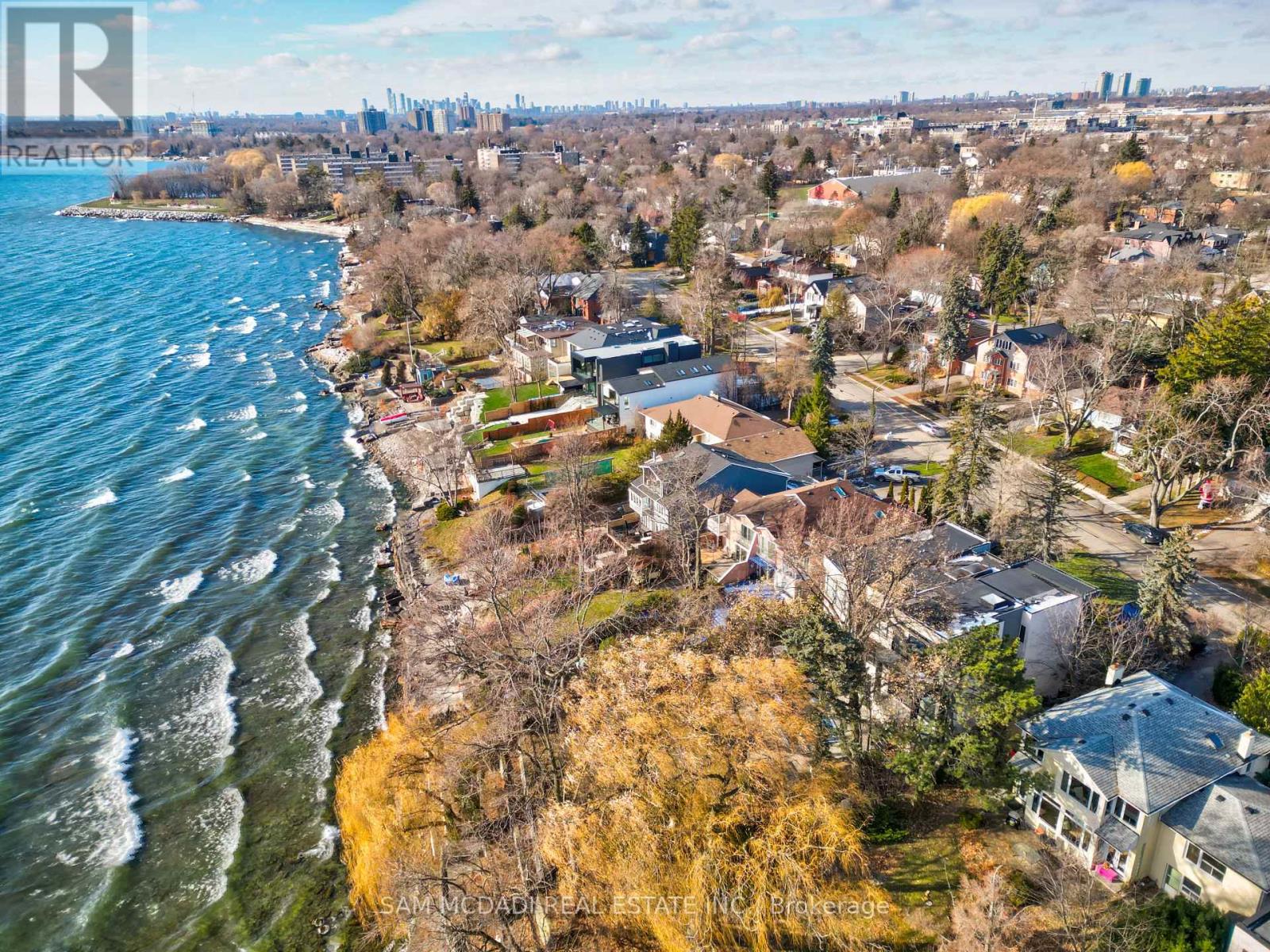 67 Lake Promenade, Toronto, Ontario  M8W 1A2 - Photo 50 - W12888306