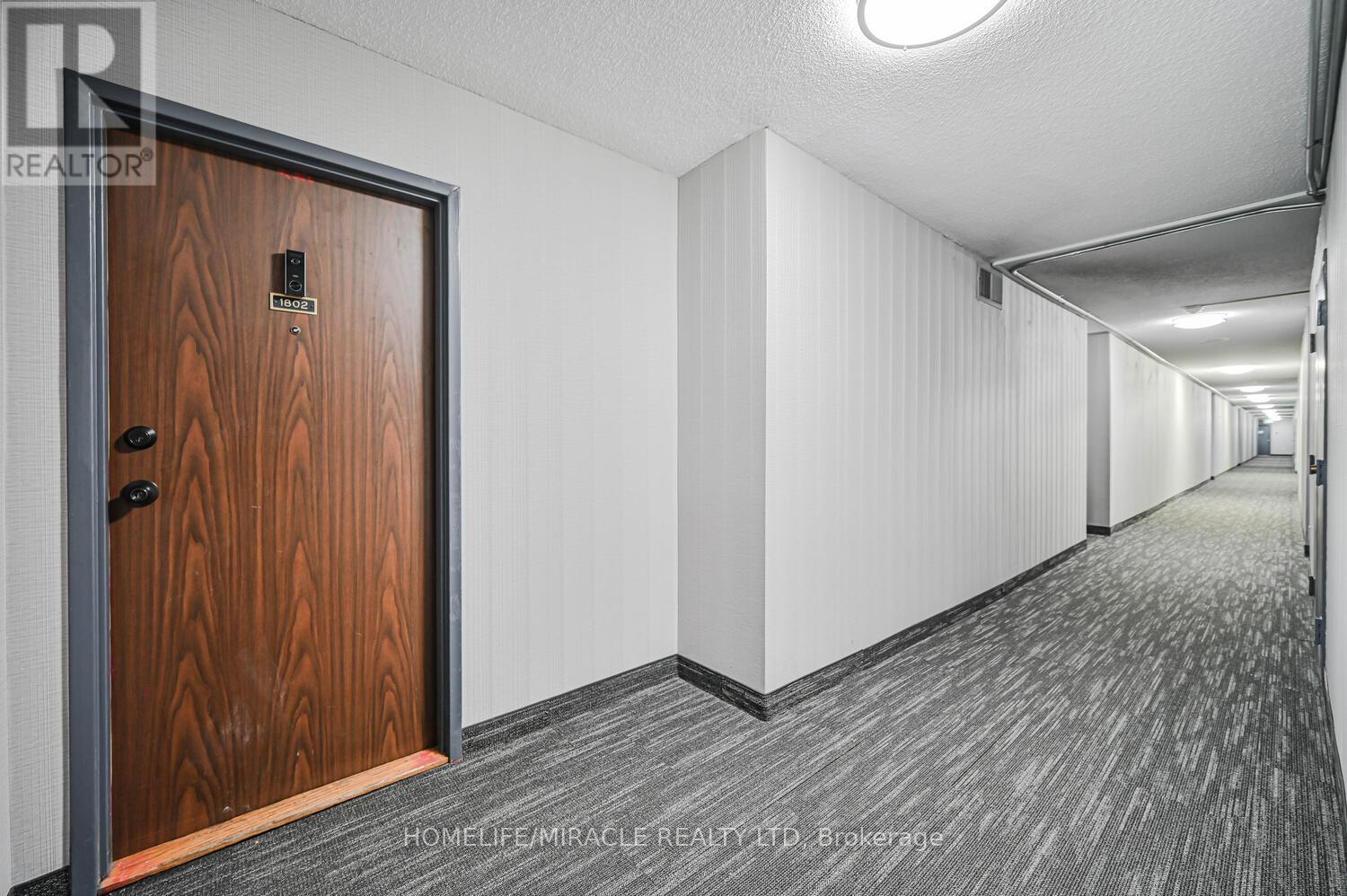 1802 - 4 Kings Cross Road, Brampton, Ontario  L6T 3X8 - Photo 5 - W12888312