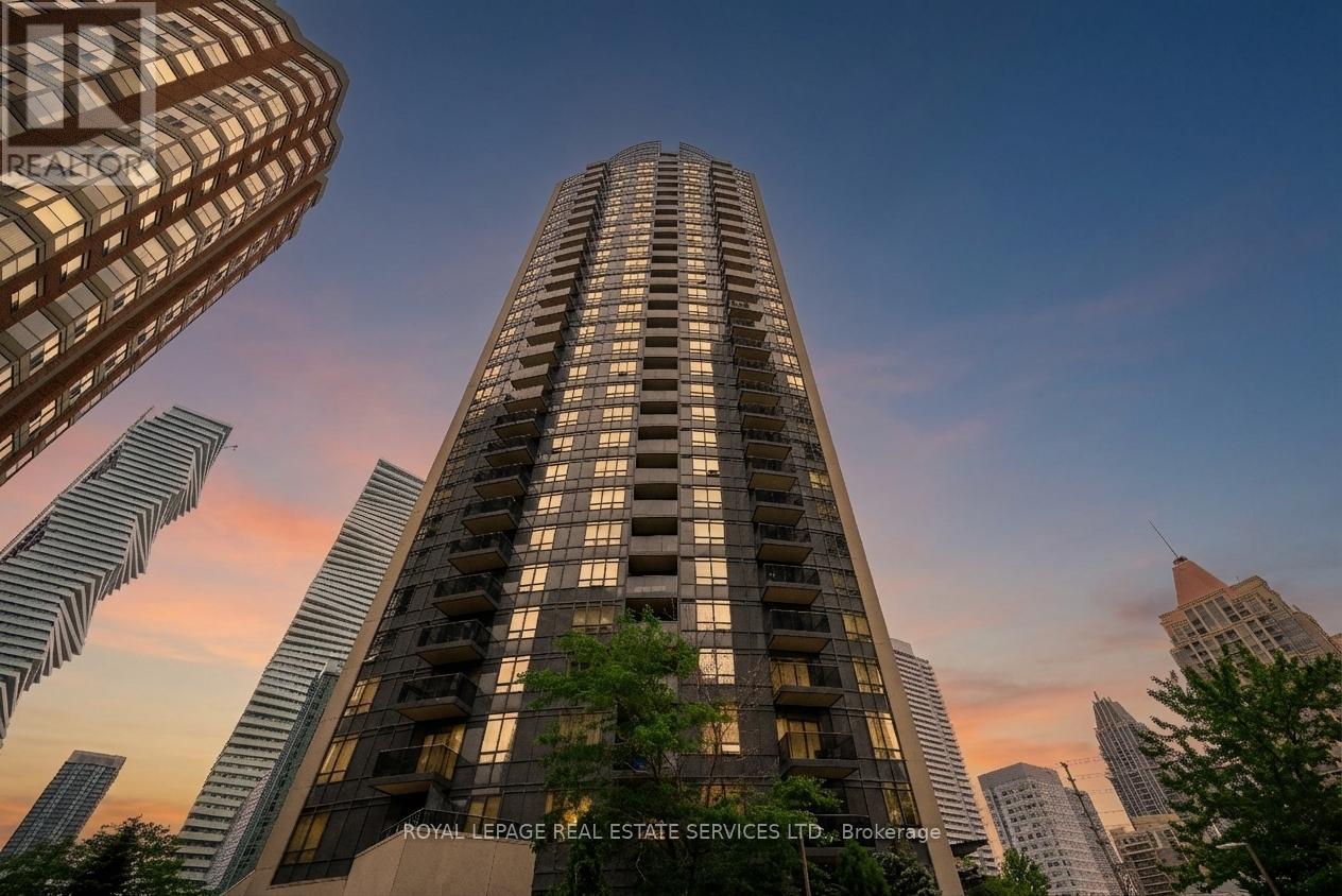 2305 - 330 Burnhamthorpe Road W, Mississauga, Ontario  L5B 0E1 - Photo 3 - W12888334