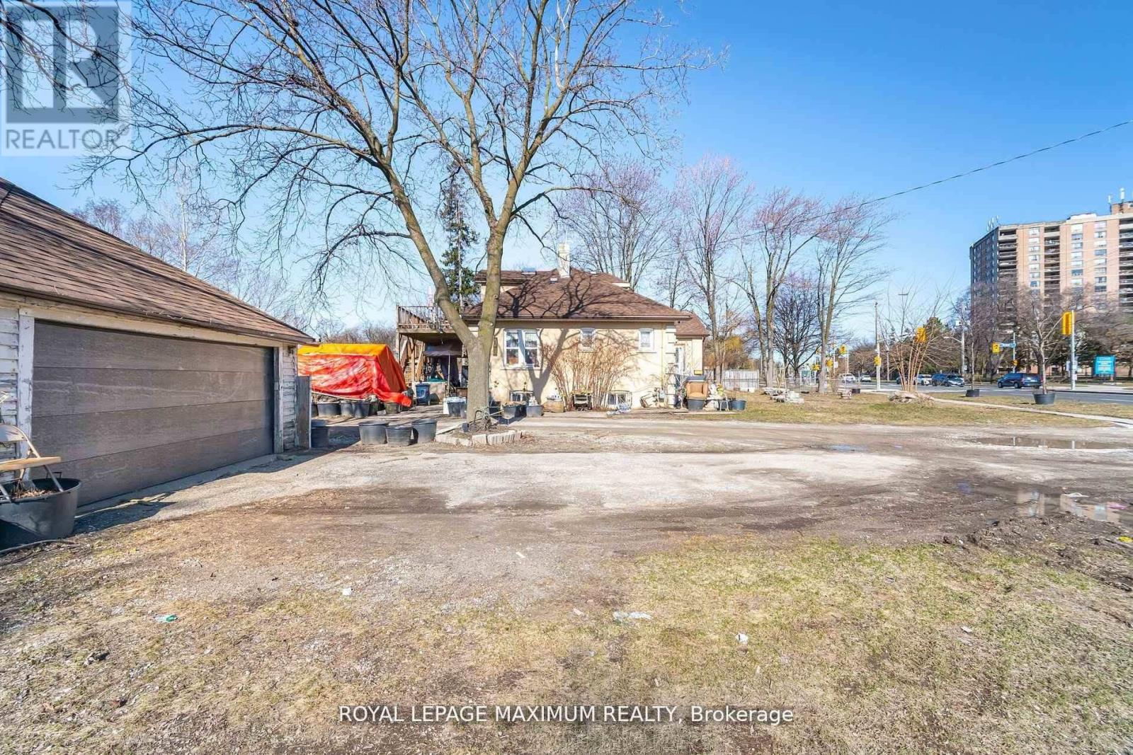 255 Albion Road, Toronto, Ontario  M9W 3P1 - Photo 16 - W12888344