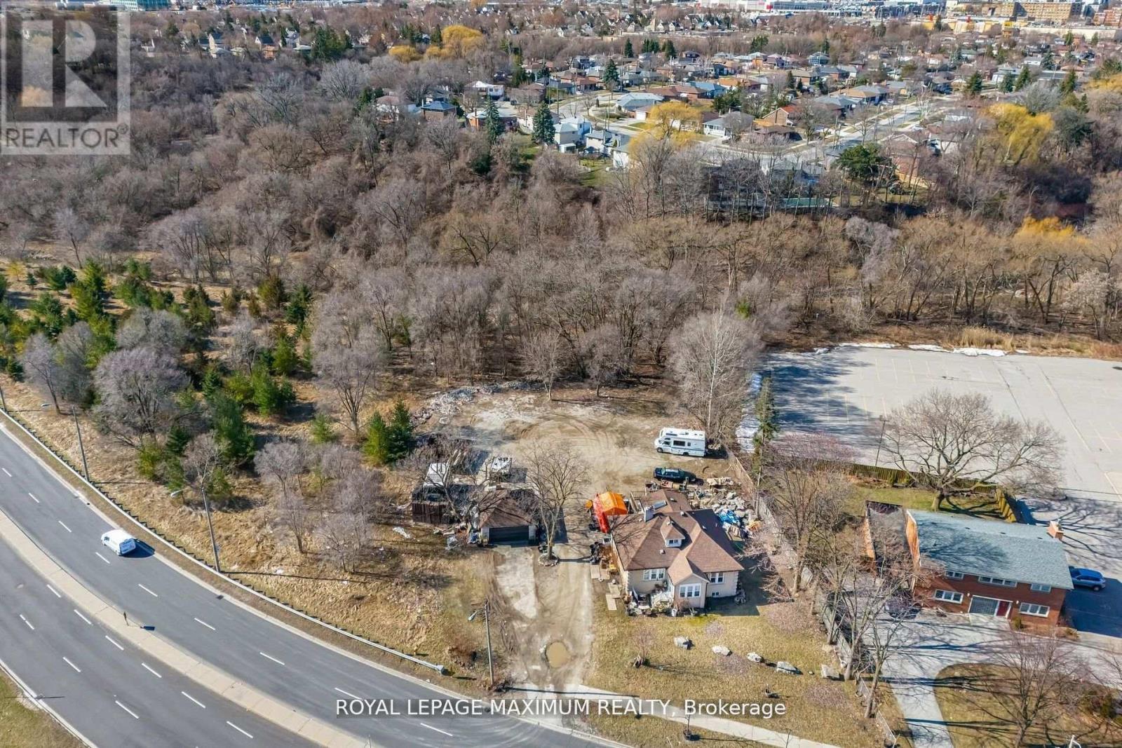 255 Albion Road, Toronto, Ontario  M9W 3P1 - Photo 2 - W12888344