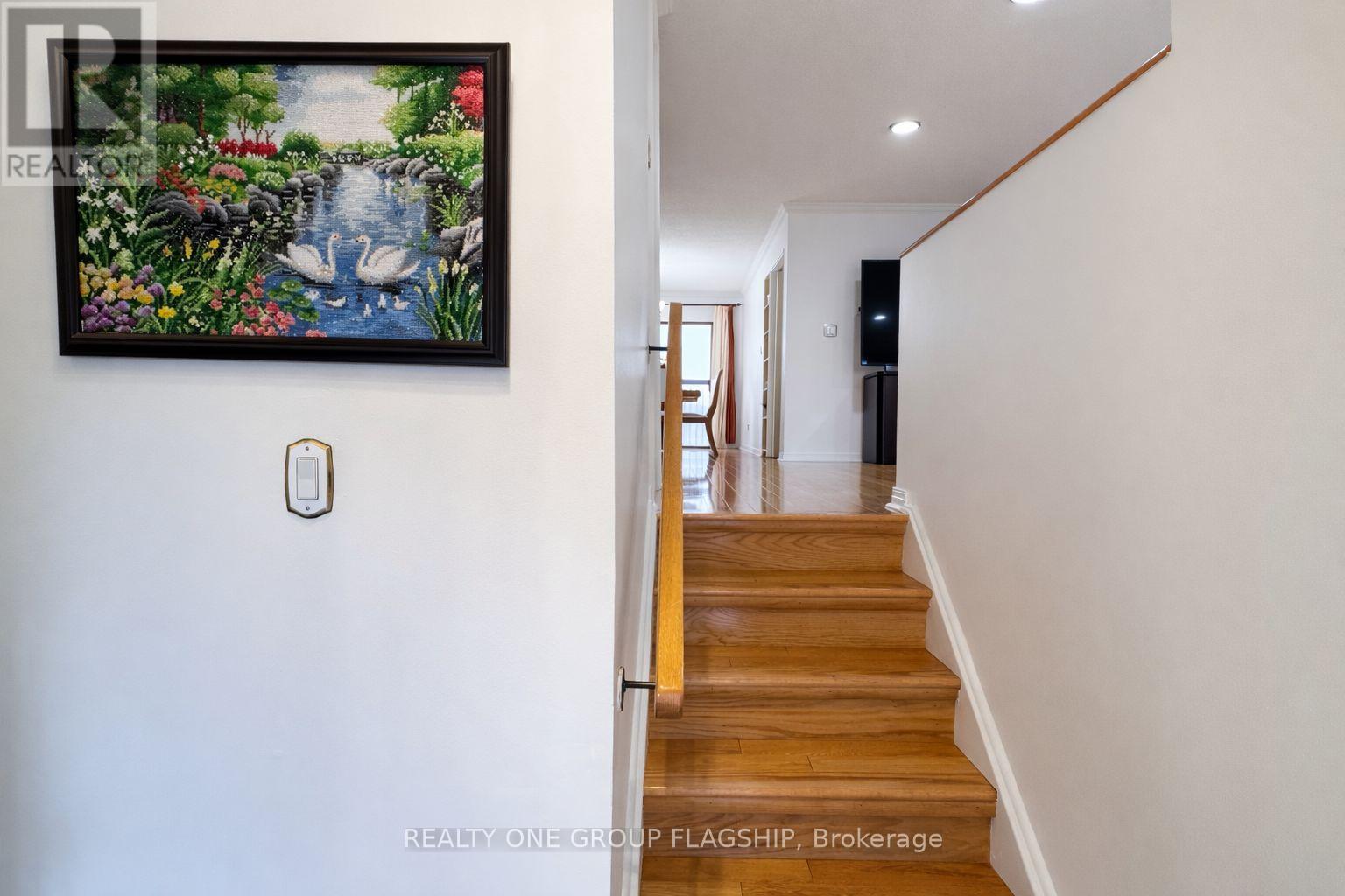 71 Maple Branch Path, Toronto, Ontario  M9P 3T4 - Photo 3 - W12888362