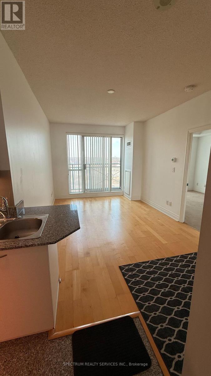 Ph208 - 88 Palace Pier Court, Toronto, Ontario  M8V 4C1 - Photo 4 - W12888408