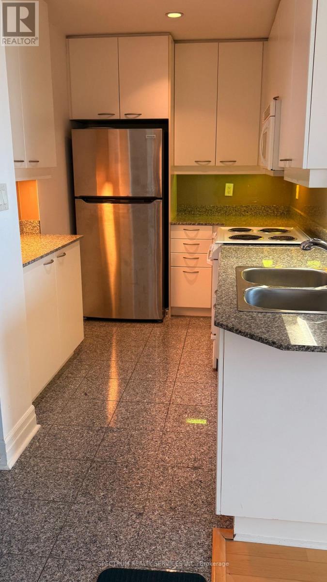 Ph208 - 88 Palace Pier Court, Toronto, Ontario  M8V 4C1 - Photo 6 - W12888408