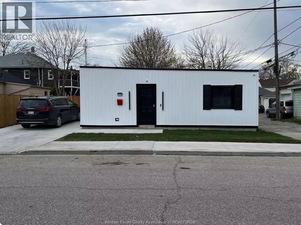 MLS# 26005517: 1240 CATARAQUI STREET, Windsor, Canada