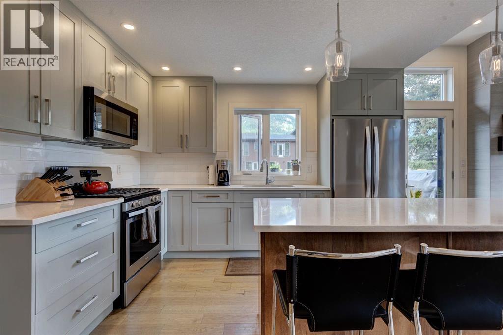 1, 1401 1st Avenue, Canmore, Alberta  T1W 1M6 - Photo 3 - A2292318