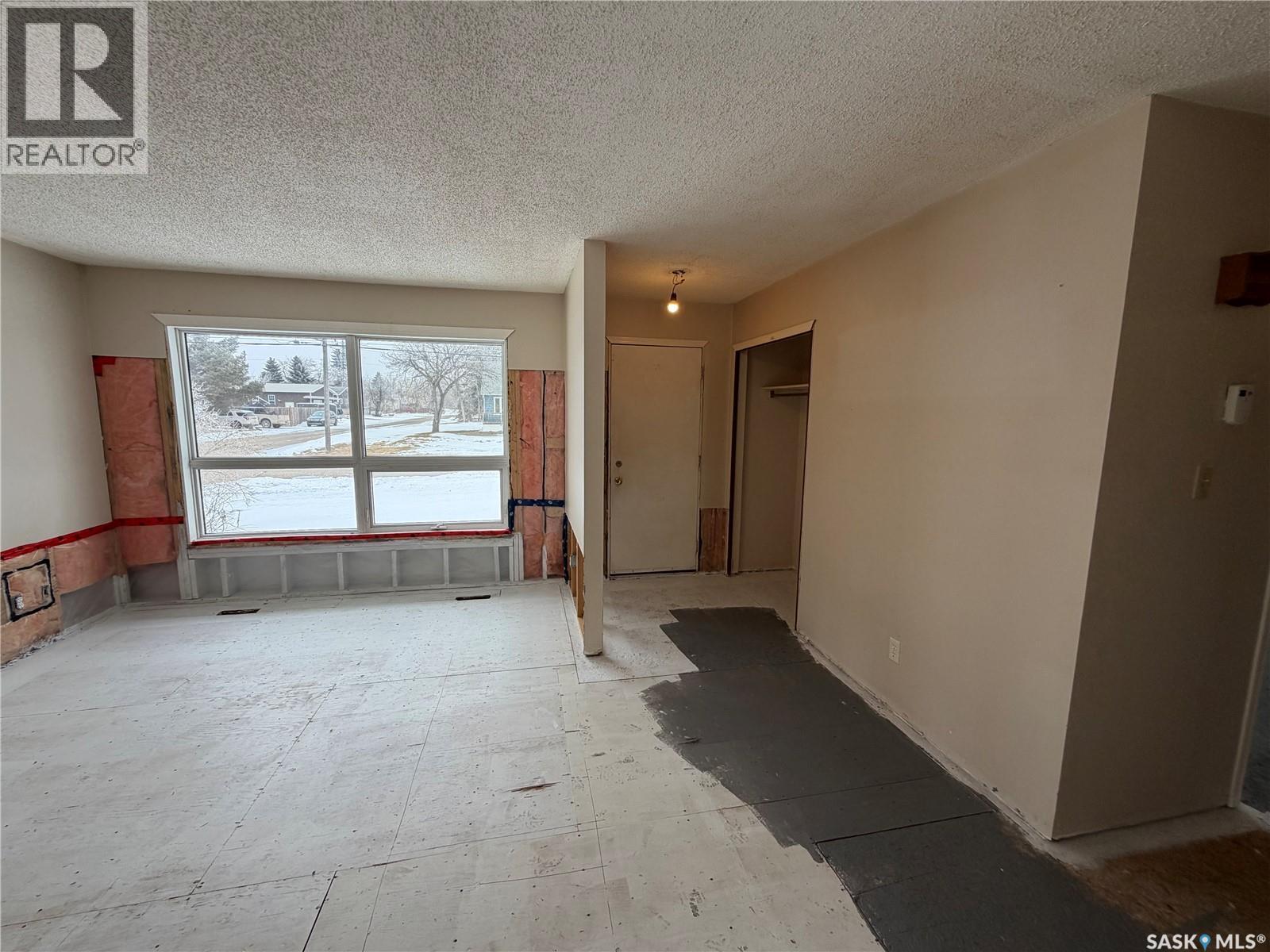 801 Prospect Avenue, Oxbow, Saskatchewan  S0C 2B0 - Photo 14 - SK030501