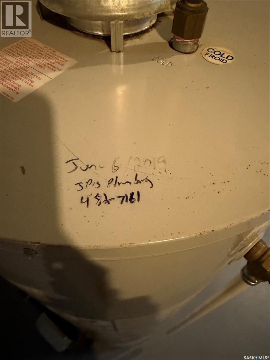 801 Prospect Avenue, Oxbow, Saskatchewan  S0C 2B0 - Photo 18 - SK030501