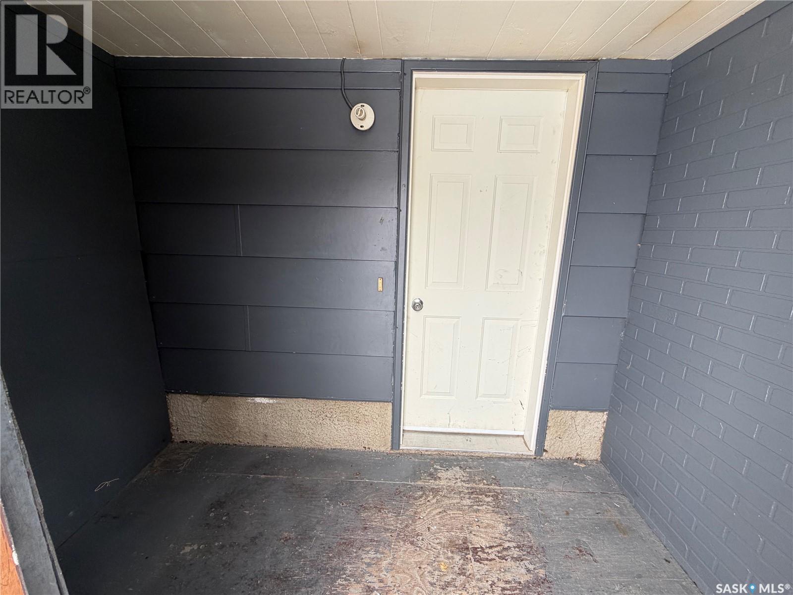 801 Prospect Avenue, Oxbow, Saskatchewan  S0C 2B0 - Photo 24 - SK030501