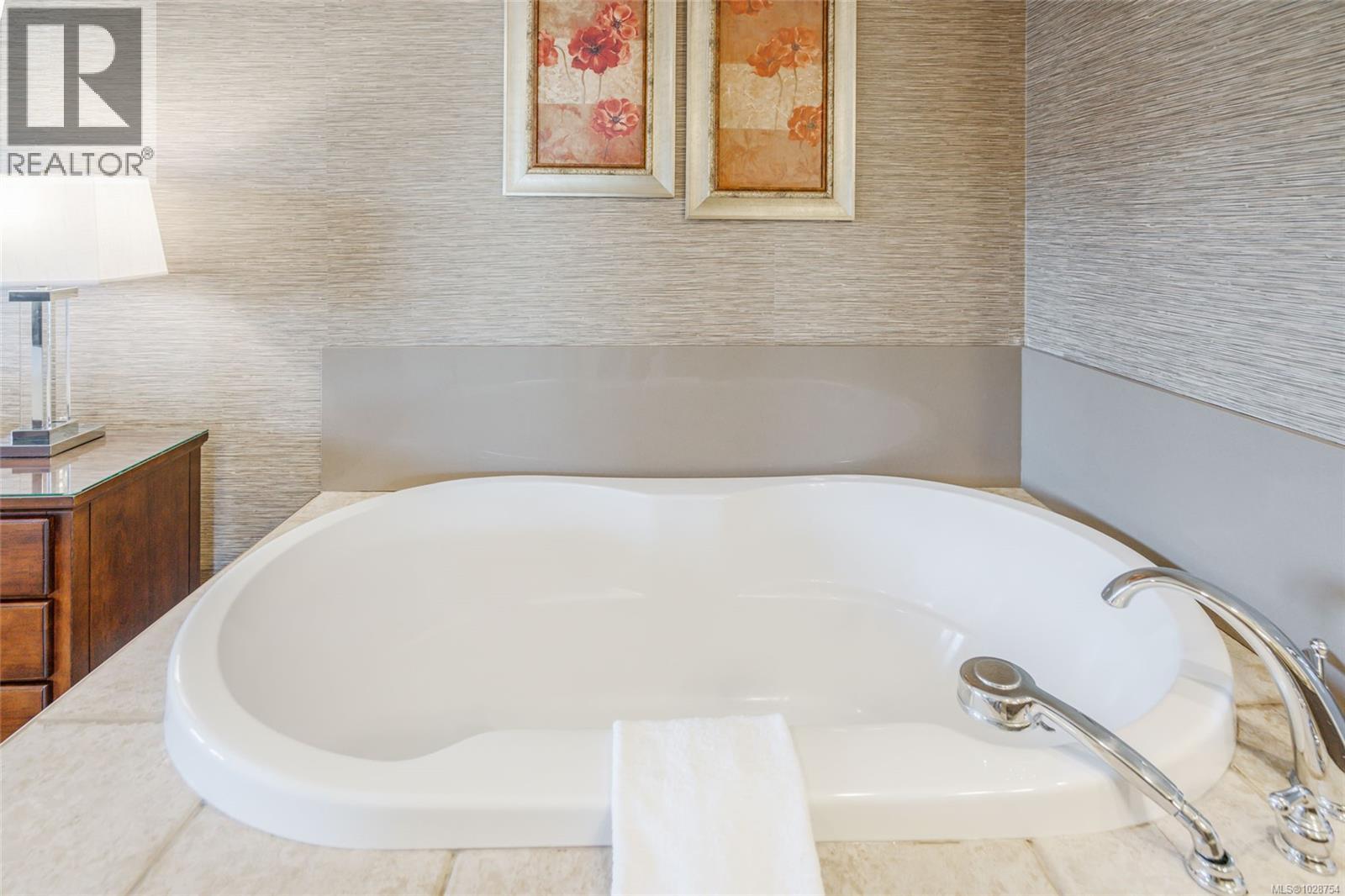 421 1175 Resort Dr, Parksville, British Columbia  V9P 2E3 - Photo 24 - 1028754